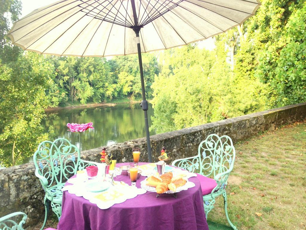 La Rebiere D'Or, B&B Et Gite Mouleydier Exterior foto